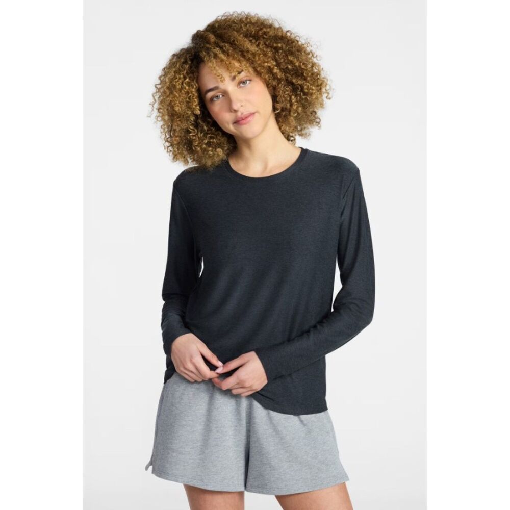 NEW NWT Black Sz XL (16-18) Soft Stretchy BUTTERCORE Long Sleeve Athletic Shirt
